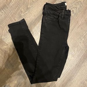 Madewell 9” midrise black skinny jeans with 4 button fly